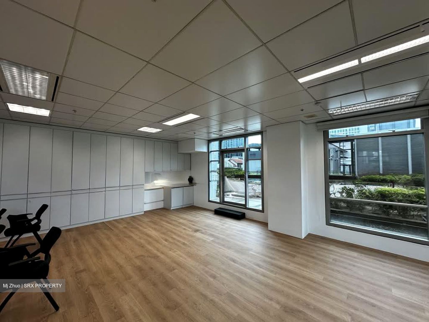 Bugis Junction (D7), Office #575789941